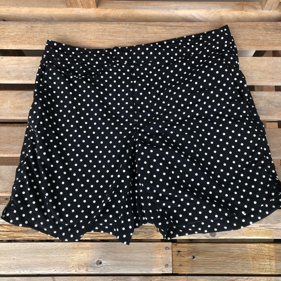 J Crew 6.5” tab swim short, black w/ white dots - Picture 1 of 3